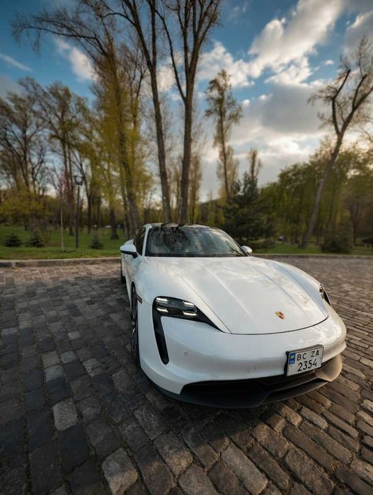 2021 Porsche Taycan RWD • 10 т\км• Отличное состояние