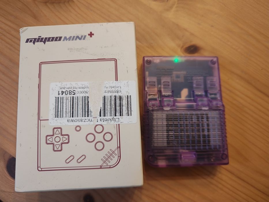 Miyoo Mini Plus + karta 64GB Samsung (jak anbernic)