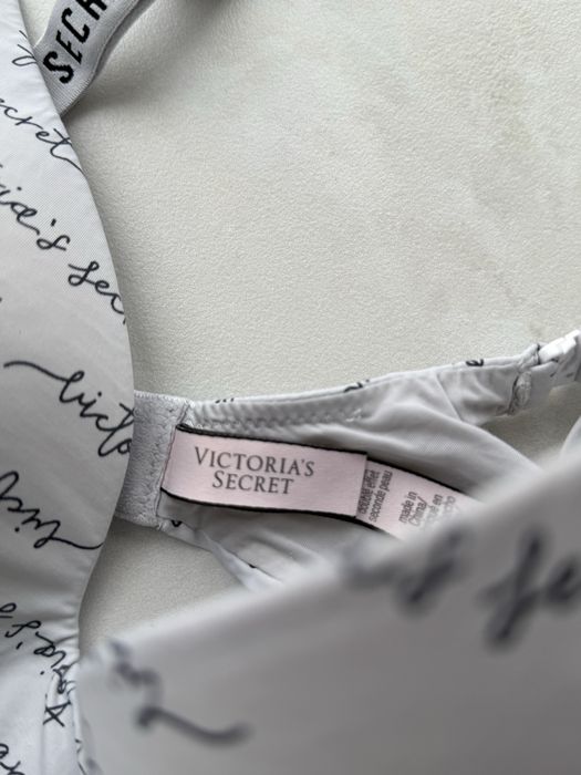 Бюстгальтер Victoria’s Secret