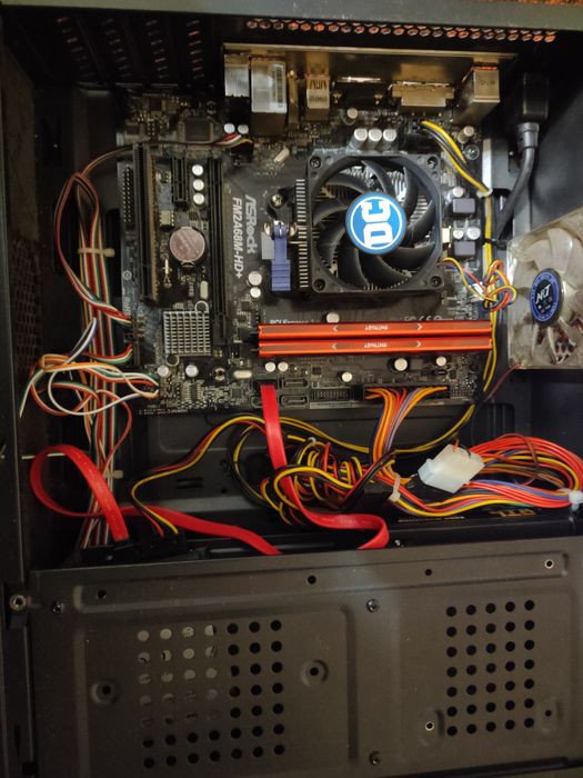 Пк amd a8 - 7680, radeon r 7, 8gb ddr3 1600, hdd 250гб