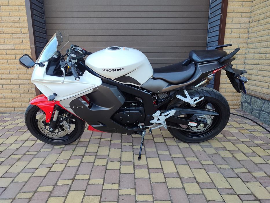 Hyosung GT250R 2013
