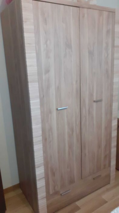 Szafa dwudrzwiowa z szufladą