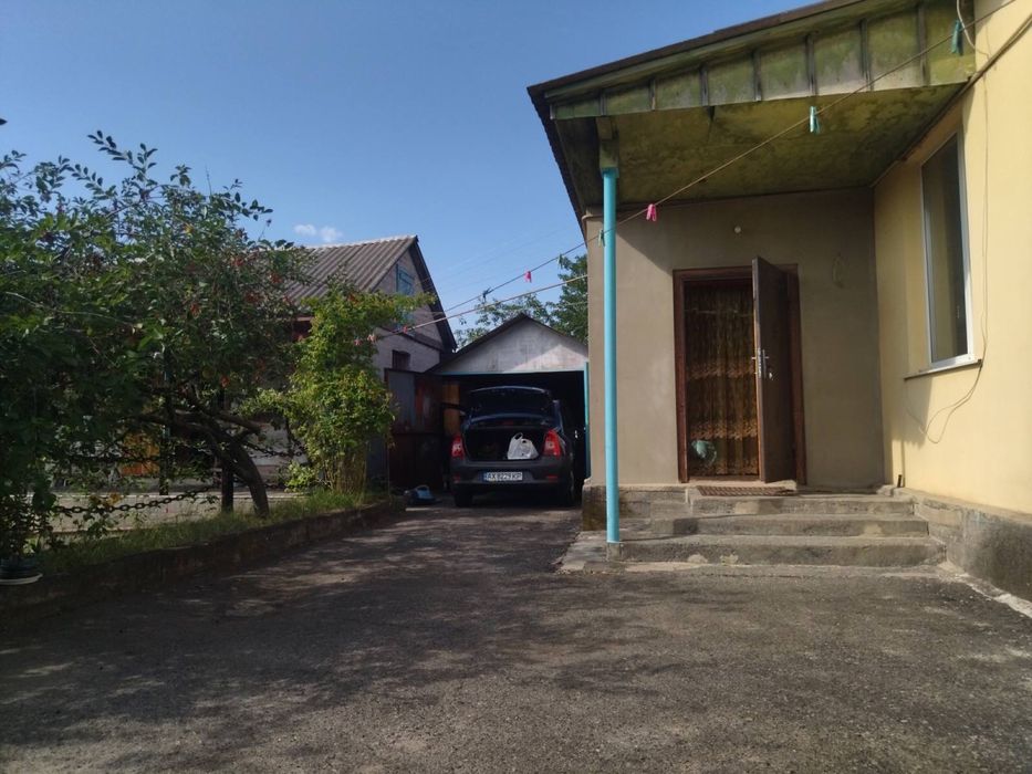 Дом 146 вк.м, 22,5 сотки земли п. Зидьки г. Змиёв