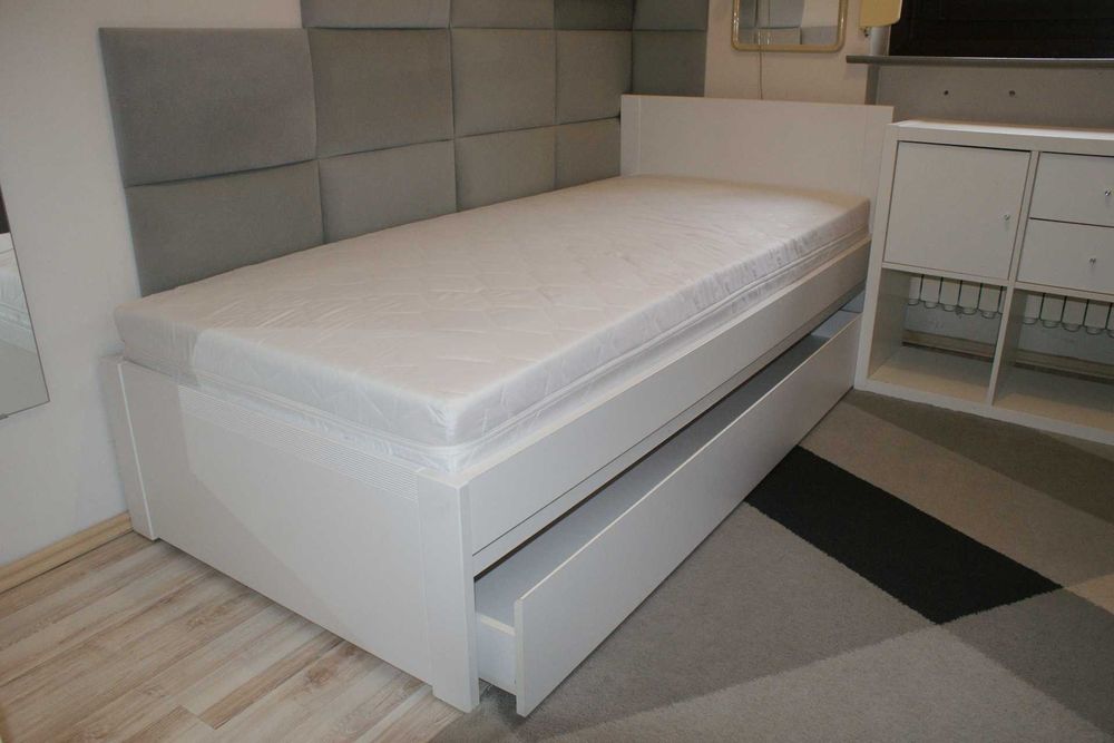 meble młodzieżowe biurko IKEA łóżko szafa białe materac regał 90 200