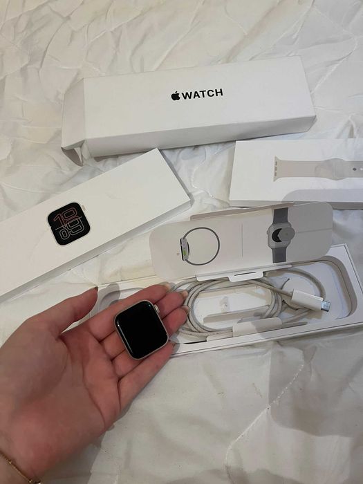 Pack iPhone 17 Air 256 GB + Apple Watch SE 3  (Pouco Negociável)