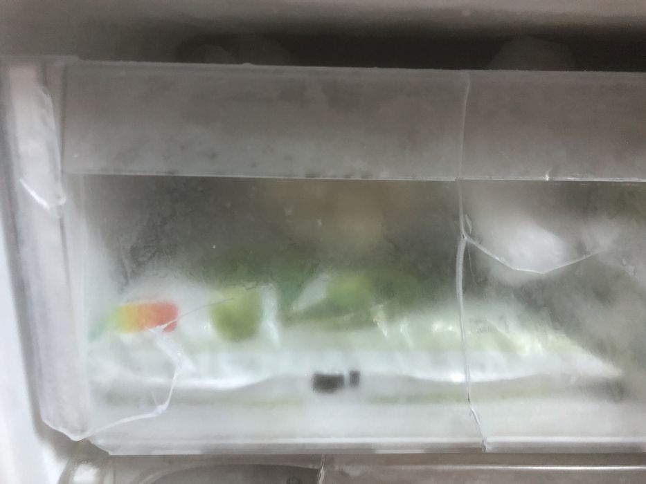 Frigirifico combinado Ariston hotpoint,.