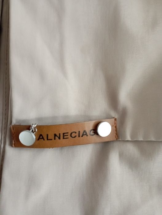 Женская куртка Balenciaga, размер М (38)