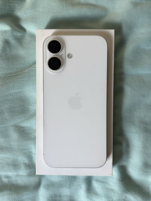 Iphone 16 128gb stan bardzo dobry