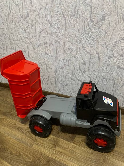 Самосвал детский большой