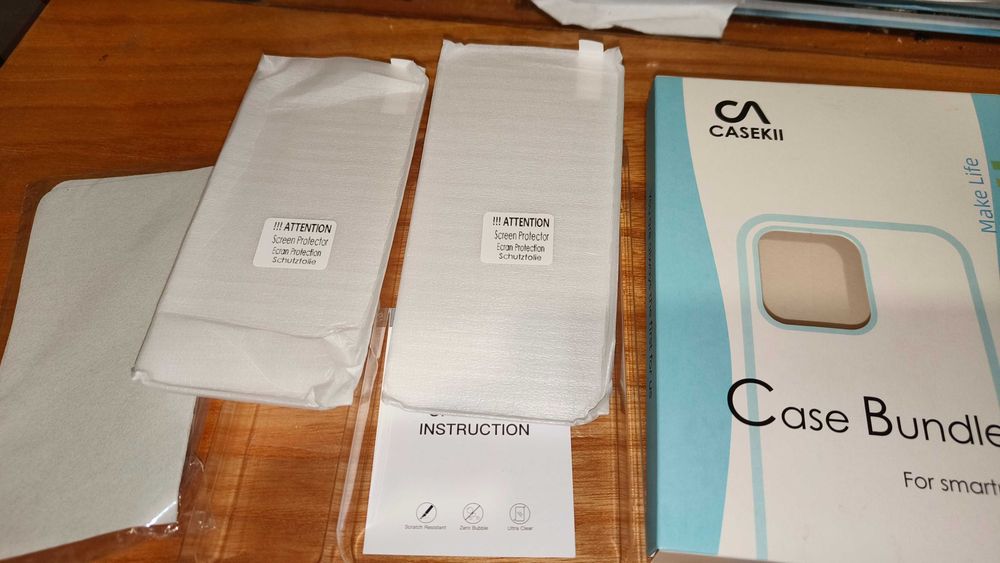 Zestaw z etui, szkłami hartowanymi i stojakiem do iPhone 13 pro nowe