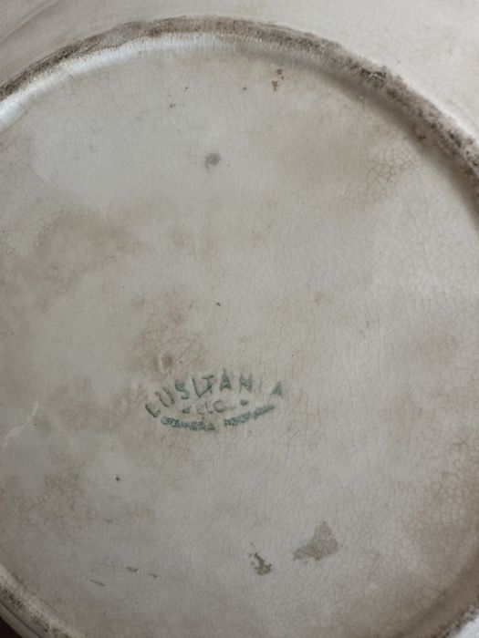 Prato grande em faiança -  Fábrica Lusitânia - Ø 28 cm