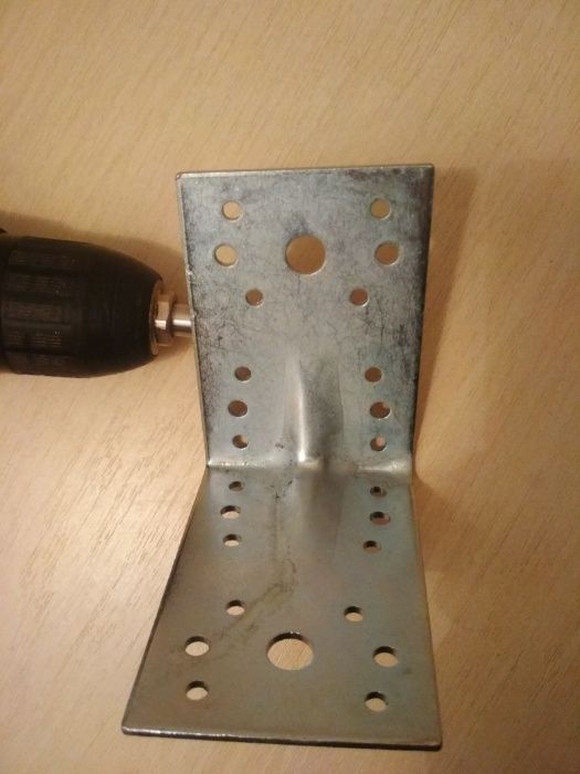 Кутики 150х150х65 монтажні покрівельні. Пластини. Власне виробництво.