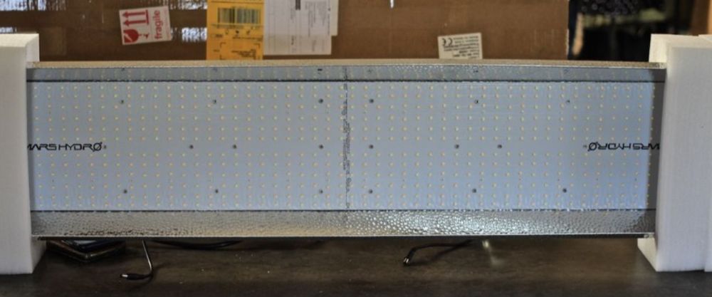 Фитопанель Mars Hydro TSL 2000 Indoor Full Spectrum Led Grow Light