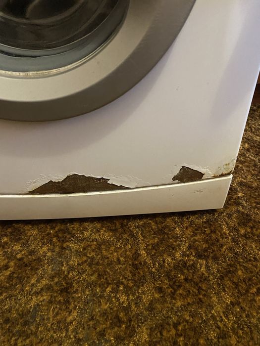 Продам пральну машинку на запчастини або під відновлення