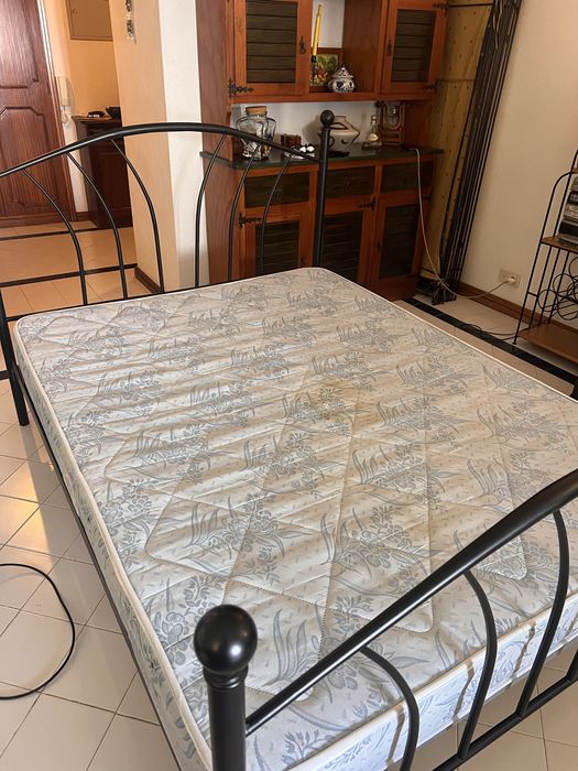 Cama em ferro 1,40x1,90m