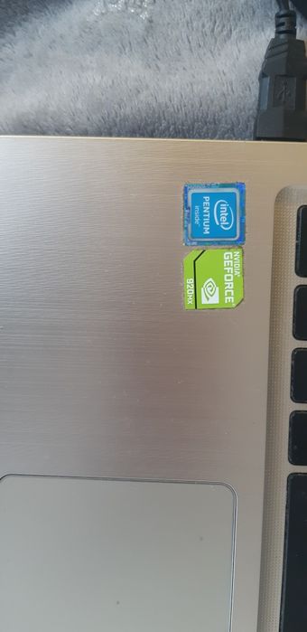 Комп'ютер ASUS 15 дюймов