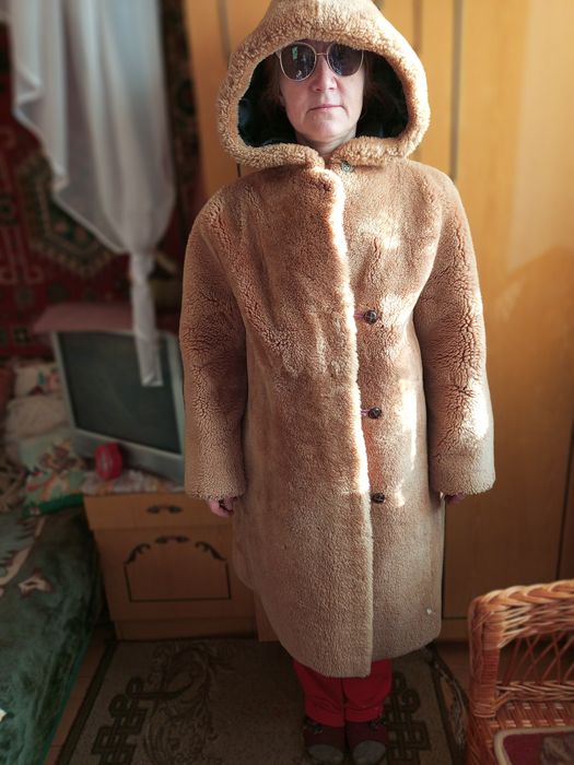 Продам цигейкову шубу