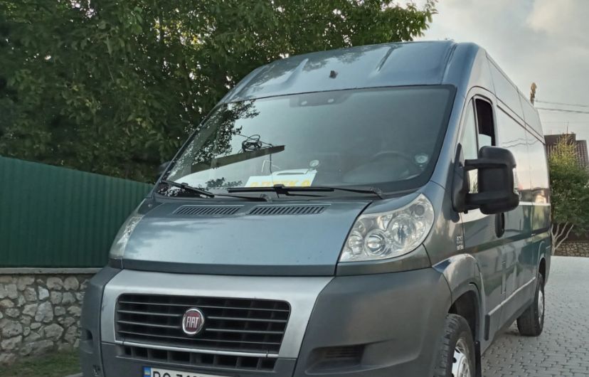 Вантажні перевезення, доставка матеріалів, вантажне таксі