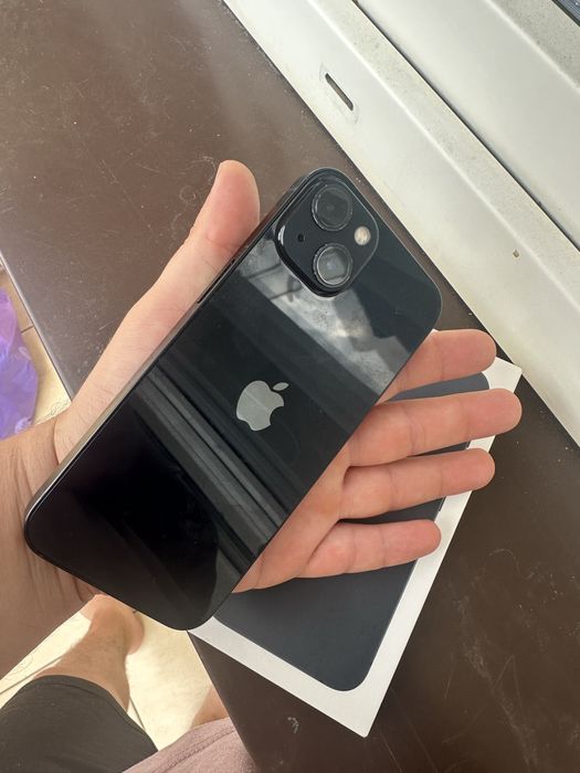 iPhone 13 midnight