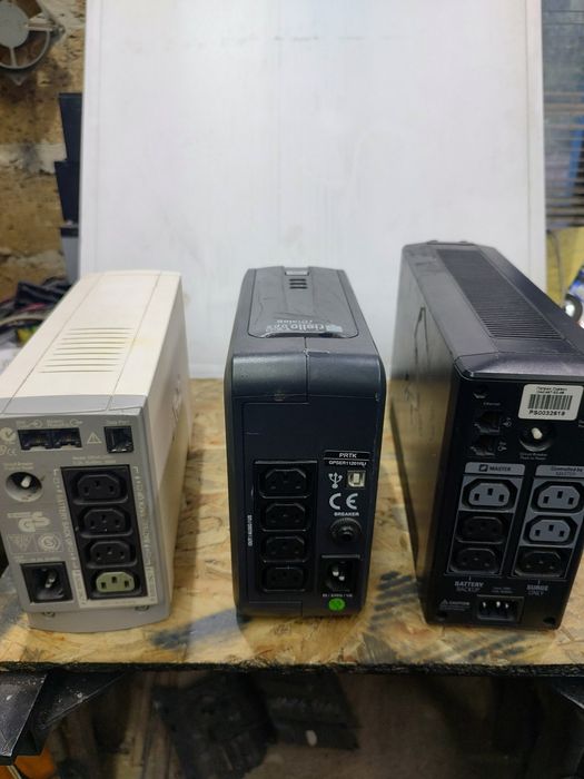 Безперебійник ДБЖ APC Back-UPS Pro 550,ДБЖ APC Back-UPS CS500,ДБЖ Riello i dialog 600VA/360W