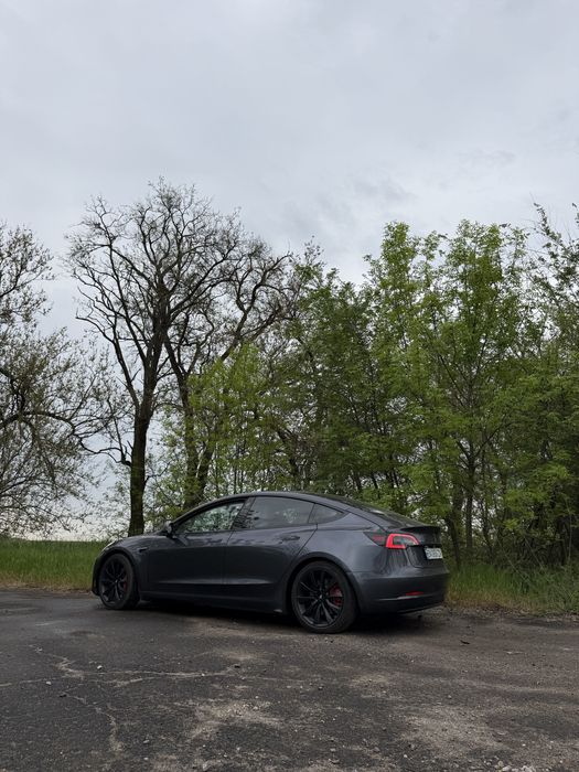 Tesla Model 3 2018