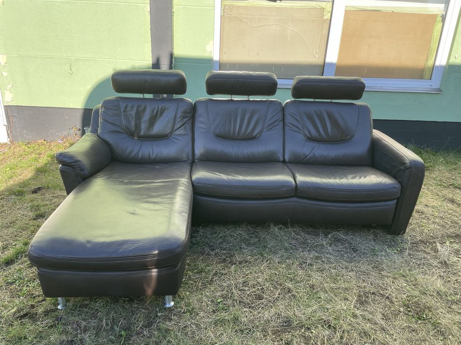 Шкіряний розкладний кутовий диван, привезений з Швейцарії