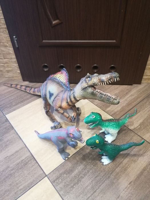 Zabawki dinozaury