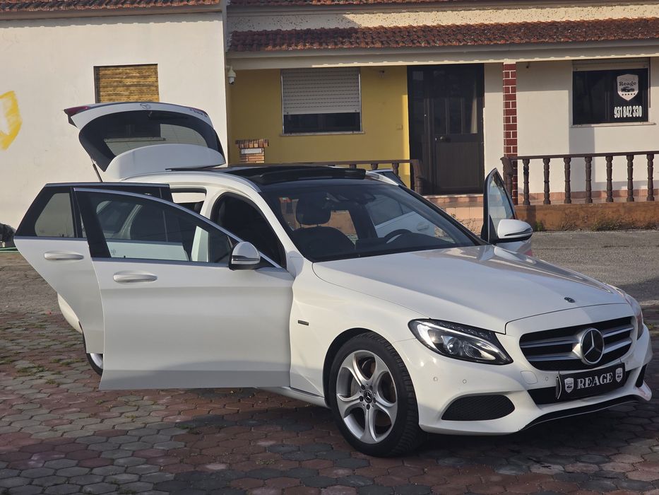 Mercedes-Benz Classe C 350e Plug-in Hybrid (Gasolina/Elétrico)