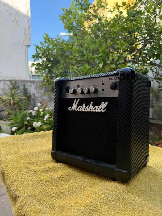 Marshall MG10CF 24w (Novo)