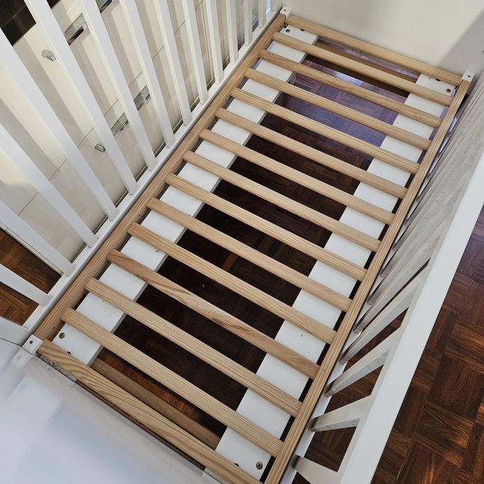 Cama/berço de bebe muito bonita - TRAMA