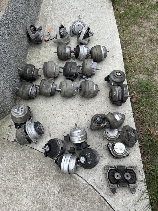 Подушка двигуна , коробки Ауді а6 с6, а6 с7