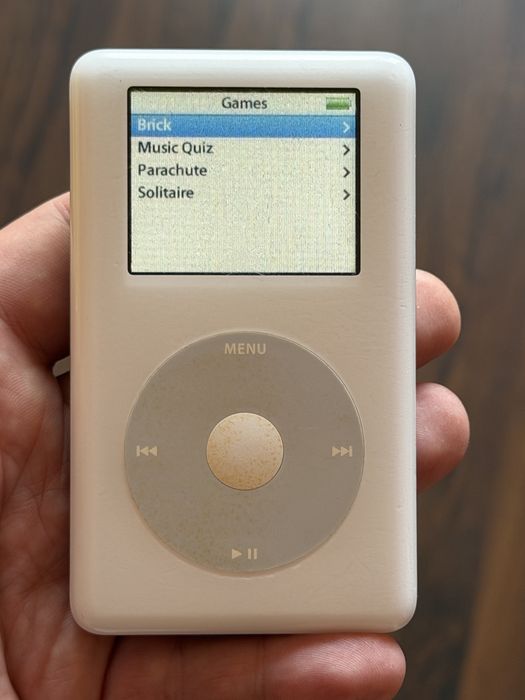 Apple iPod classic 3 generacji, 30GB, wszystko działa jak należy