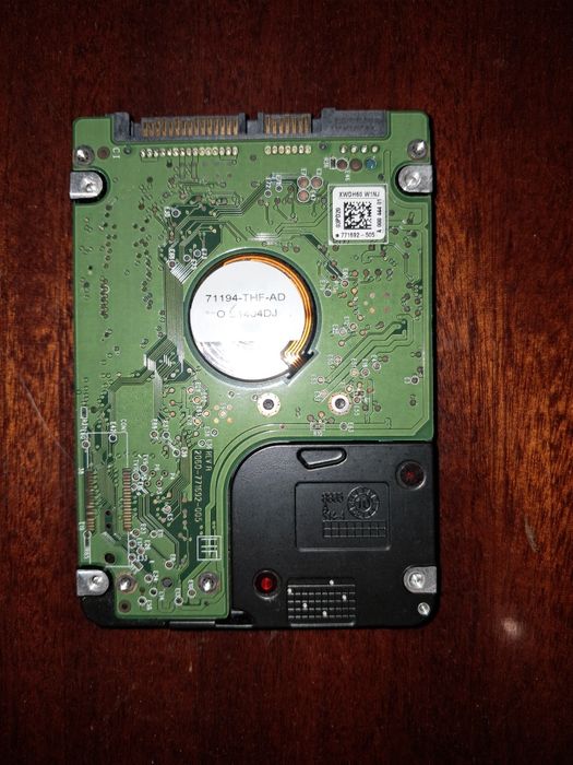 Жорсткий диск для ноутбука, комп'ютера  WD 640 Gb Sata 2,5"