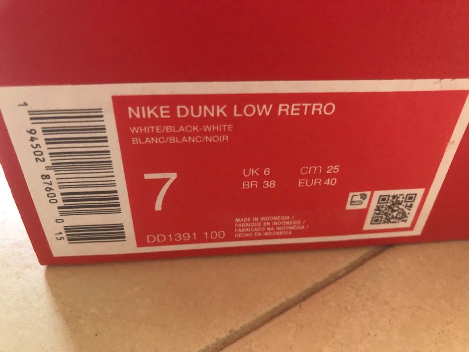 Ténis Nike Dunk Low Retro, tamanho 40, novos em caixa original