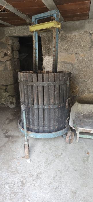 Prença de vinho usada