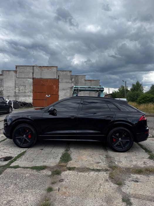 Audi Q8 Premium edition