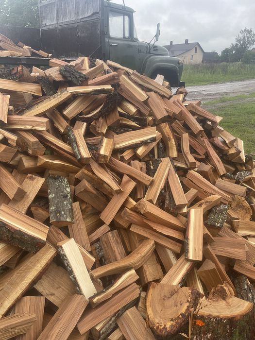 Продам дрова різних порід є доставка