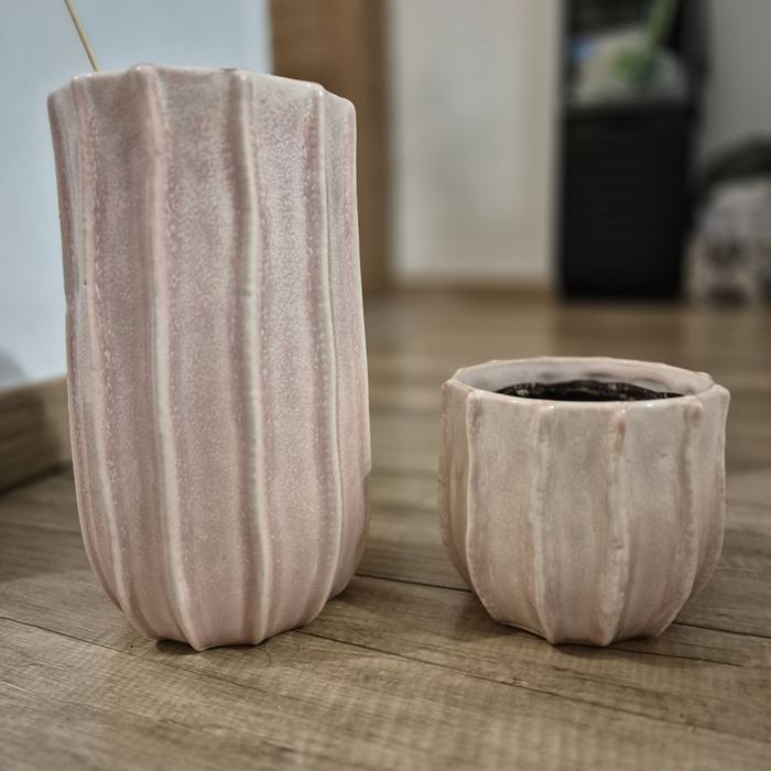 MNIEJSZA Osłonka na doniczkę handmade soft pink