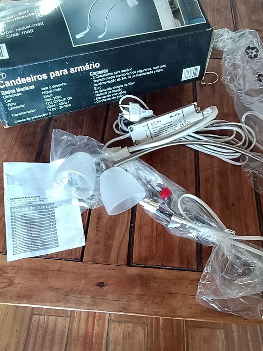 Candeeiros para armário (2 peças), nunca usado, como novo