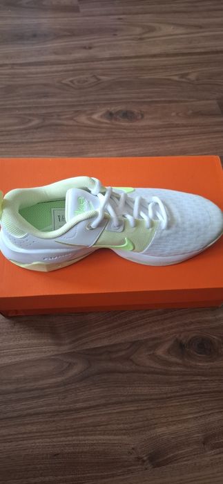 Оригінальні кросівки Nike Zoom Bella 6 Розмір 39