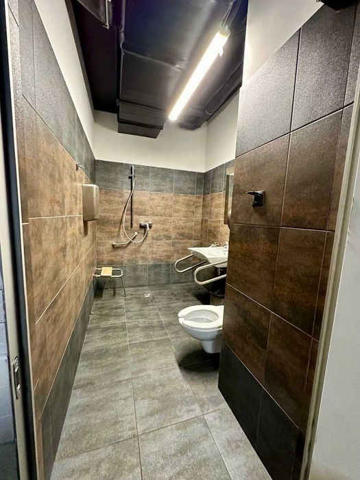 Офис с генератором, 2500 кв.м., метро Шулявка. ТРЦ COSMO MULTIMALL