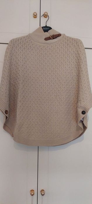 Capa Senhora em malha usada 1 vez