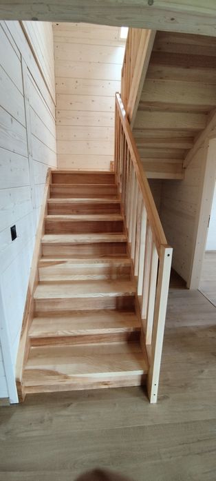 Schody drewniane lite drewno tanio i szybko