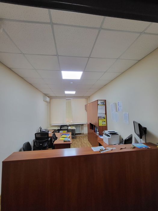 Оренда офісних приміщень 173 кв. з бомбосховищем у будівлі.