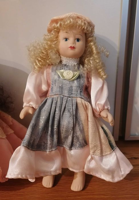 Boneca de porcelana