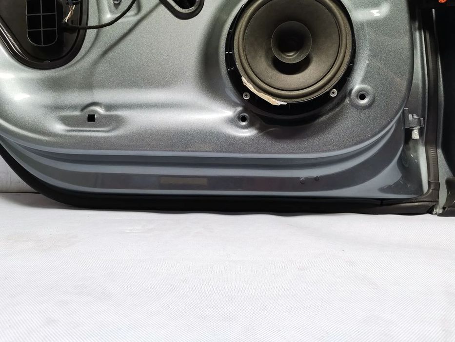 drzwi lewe  tył passat gt usa b7 lift b8 16-18 oryginał
