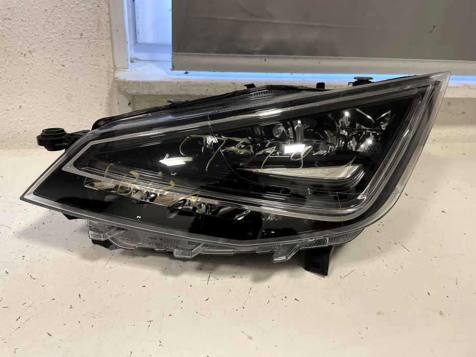 Lampa przód lewa Seat Ibiza V lift Arona 6F1 full led cala reflektor
