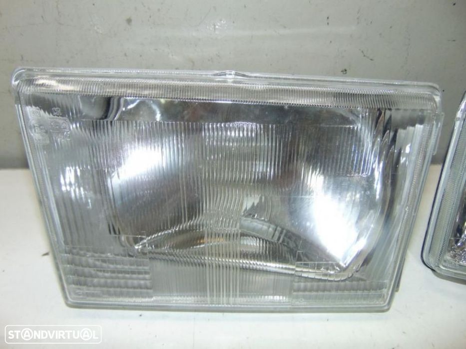Renault Trafic 1º modelo farol