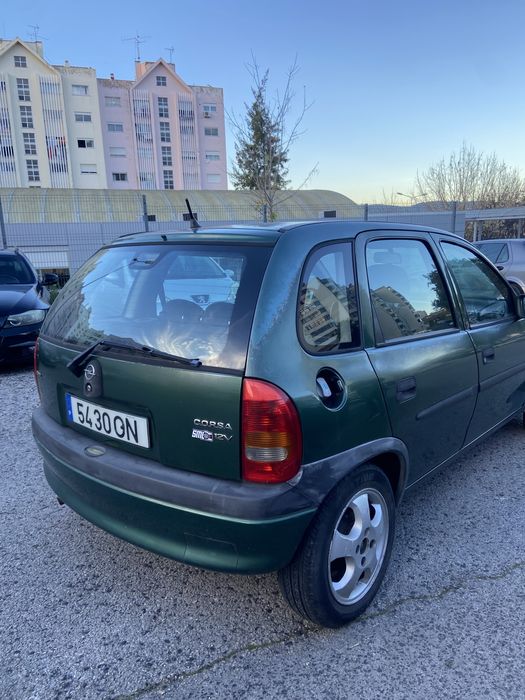 Opel Corsa B 1.0 12V - 141.962Kms (LER DESCRICAO)