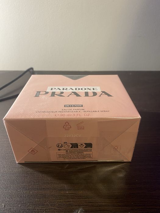 Prady paradoxe intense